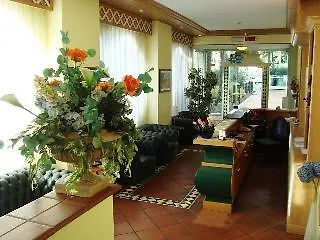 Lido International 4* デセンツァーノ・デル・ガルダ